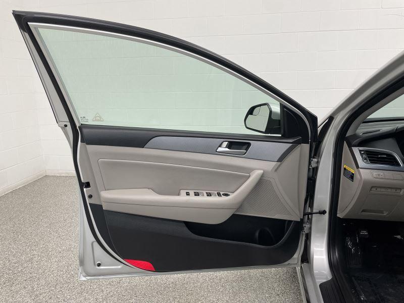 used 2016 Hyundai Sonata Hybrid car, priced at $12,900