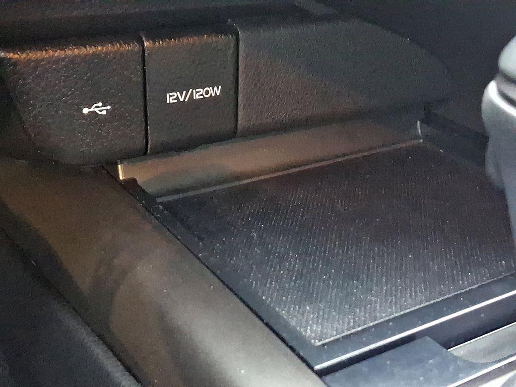 2021 Super White Toyota Camry