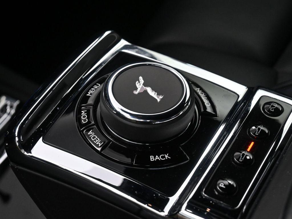 used 2018 Rolls-Royce Phantom car, priced at $297,137