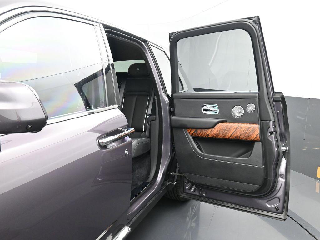 used 2020 Rolls-Royce Cullinan car, priced at $272,137