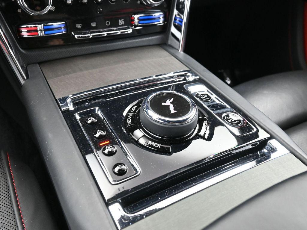 used 2021 Rolls-Royce Cullinan car, priced at $275,046