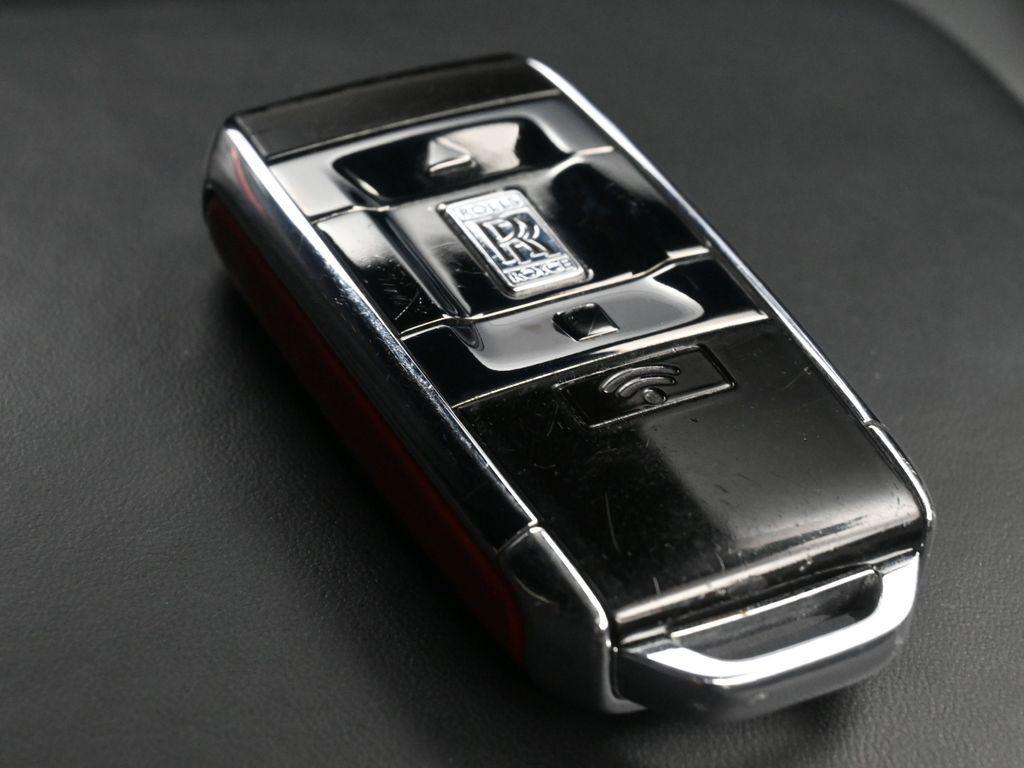 used 2021 Rolls-Royce Cullinan car, priced at $275,046