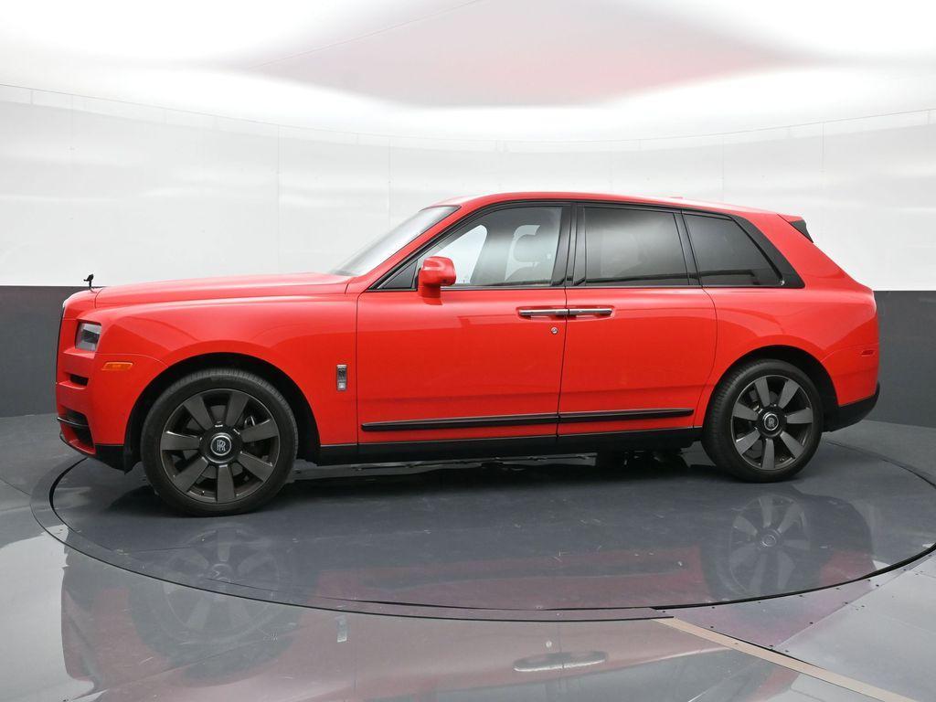 used 2021 Rolls-Royce Cullinan car, priced at $275,046