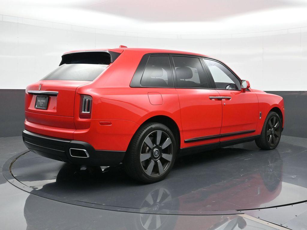 used 2021 Rolls-Royce Cullinan car, priced at $275,046