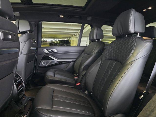 new 2027 BMW X7 car
