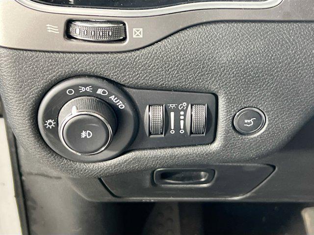 used 2022 Jeep Cherokee car, priced at $24,781