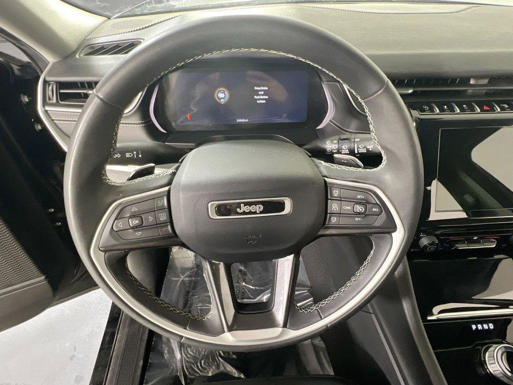 used 2023 Jeep Grand Cherokee car, priced at $30,776