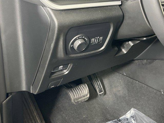 used 2023 Jeep Grand Cherokee car, priced at $32,719