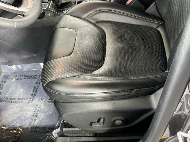 used 2022 Jeep Cherokee car, priced at $23,624