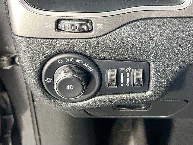 used 2022 Jeep Cherokee car, priced at $23,624