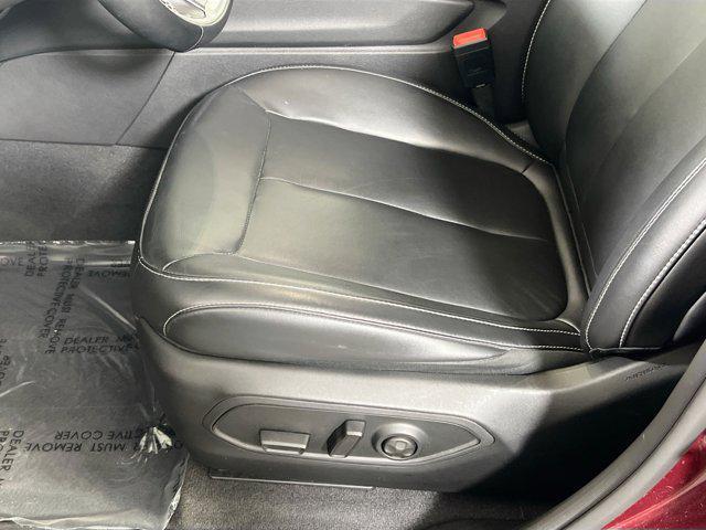 used 2022 Jeep Grand Cherokee car, priced at $29,823