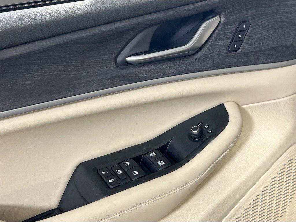used 2023 Jeep Grand Cherokee car, priced at $27,770