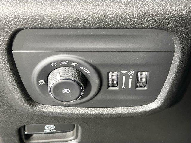 used 2022 Jeep Grand Cherokee car, priced at $35,050