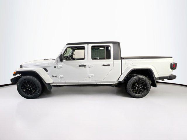 used 2022 Jeep Gladiator car, priced at $30,258
