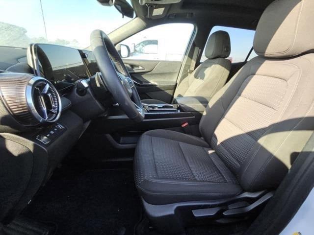 used 2025 Chevrolet Equinox car, priced at $27,099