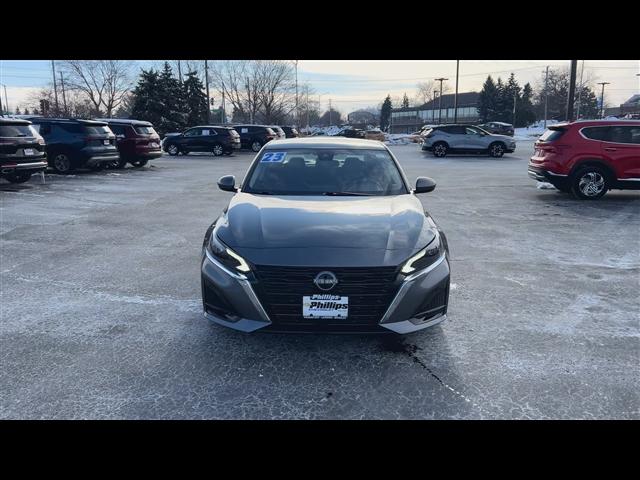 used 2023 Nissan Altima car, priced at $17,999