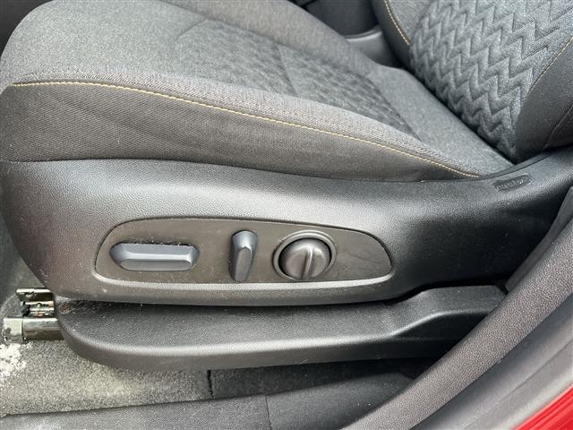 used 2024 Chevrolet Equinox car, priced at $21,978