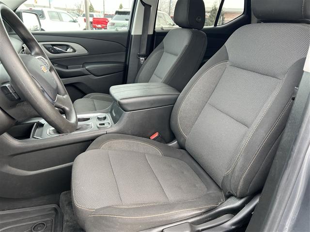 used 2021 Chevrolet Traverse car, priced at $20,229