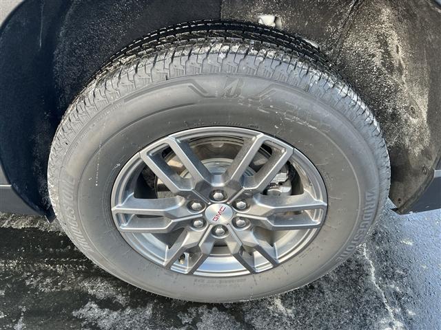 used 2025 GMC Acadia car, priced at $32,486