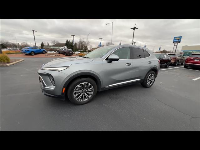 used 2025 Buick Envision car, priced at $29,320