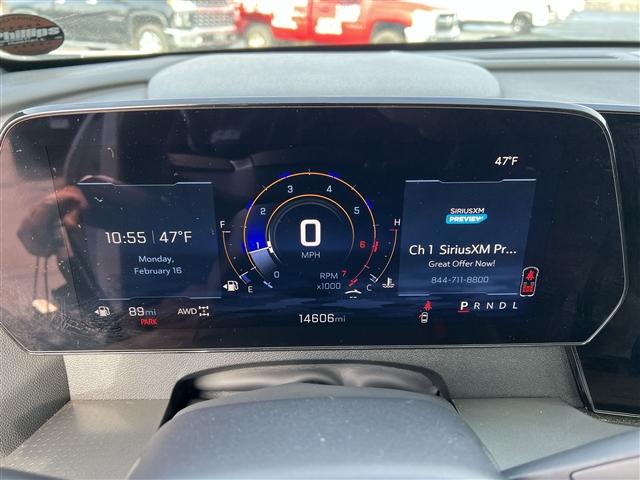 used 2025 Chevrolet Traverse car, priced at $38,928