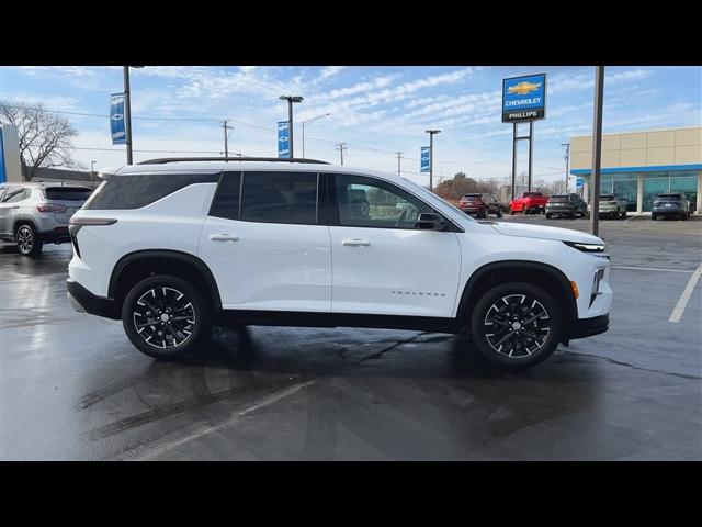 used 2025 Chevrolet Traverse car, priced at $38,928