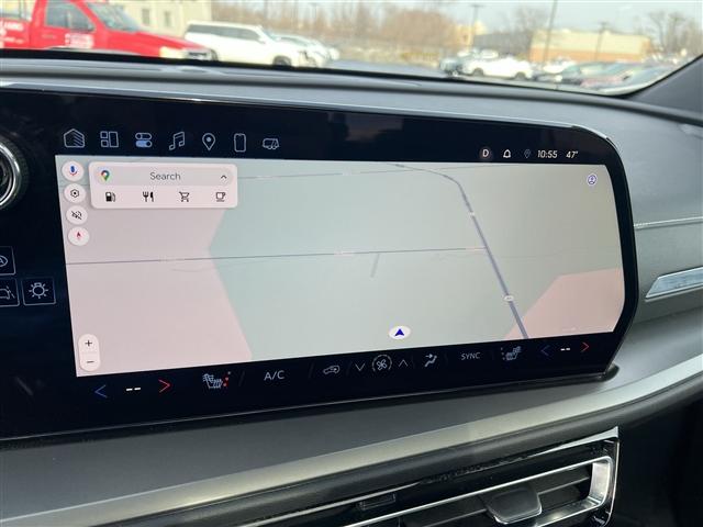 used 2025 Chevrolet Traverse car, priced at $38,928