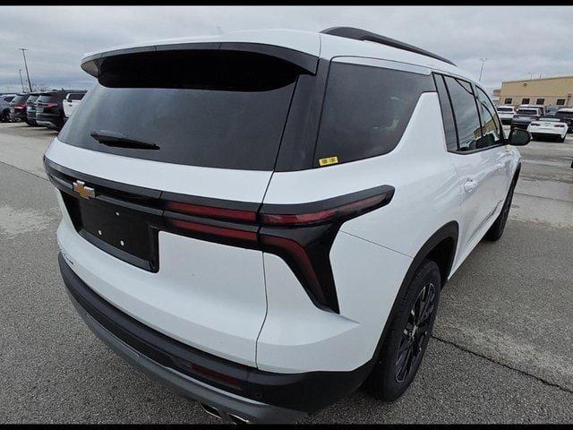 used 2025 Chevrolet Traverse car, priced at $38,999