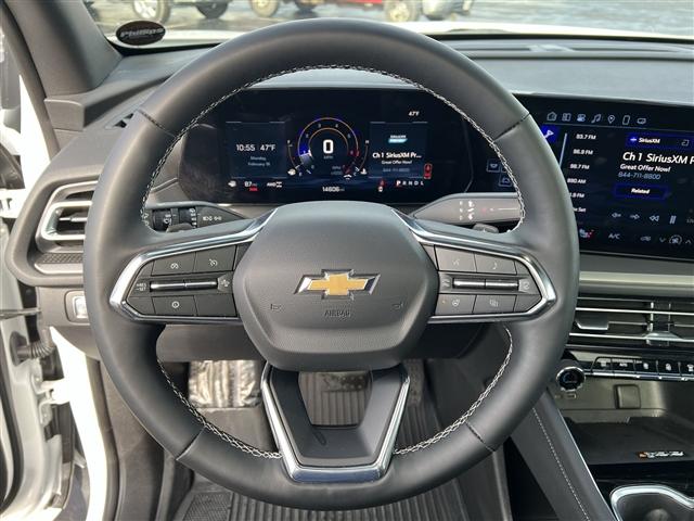 used 2025 Chevrolet Traverse car, priced at $38,928