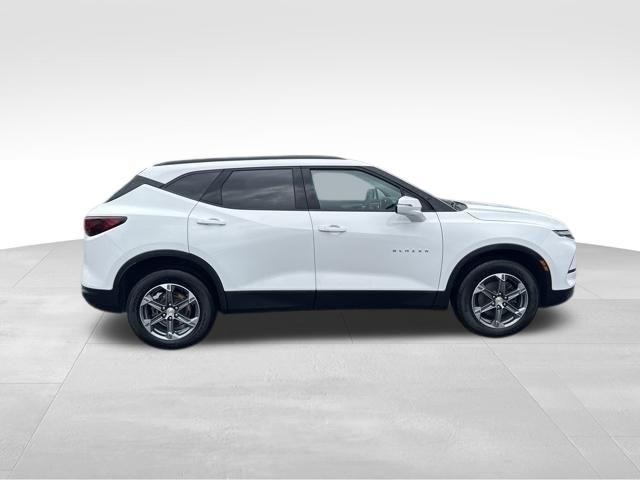 used 2024 Chevrolet Blazer car, priced at $31,332