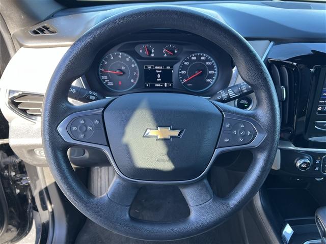 used 2023 Chevrolet Traverse car, priced at $26,599