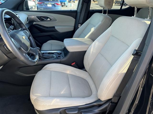 used 2023 Chevrolet Traverse car, priced at $26,599