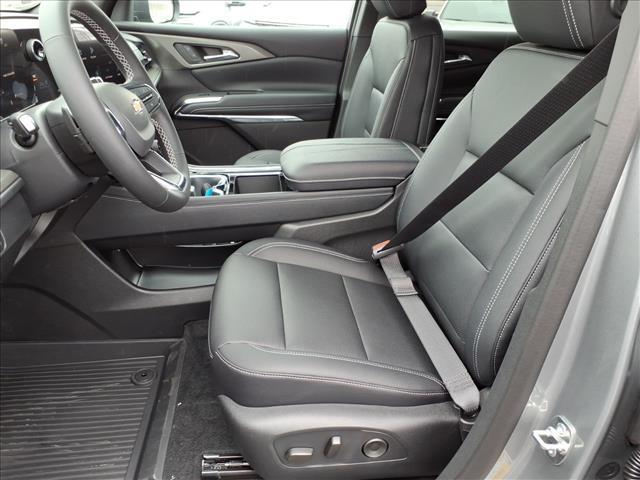 new 2026 Chevrolet Traverse car, priced at $42,895