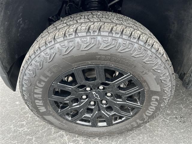 used 2024 Chevrolet Colorado car, priced at $35,999