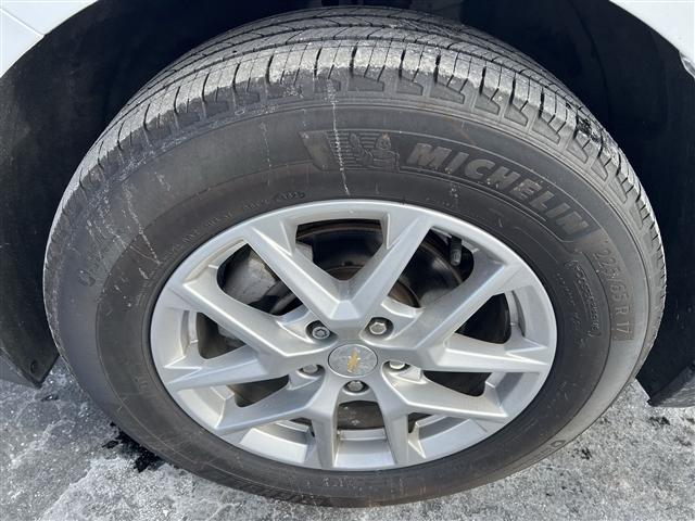 used 2023 Chevrolet Equinox car, priced at $20,799