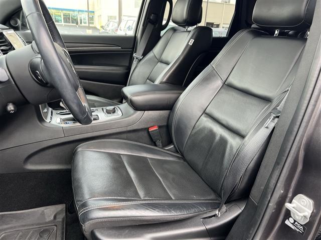 used 2021 Jeep Grand Cherokee car, priced at $22,596