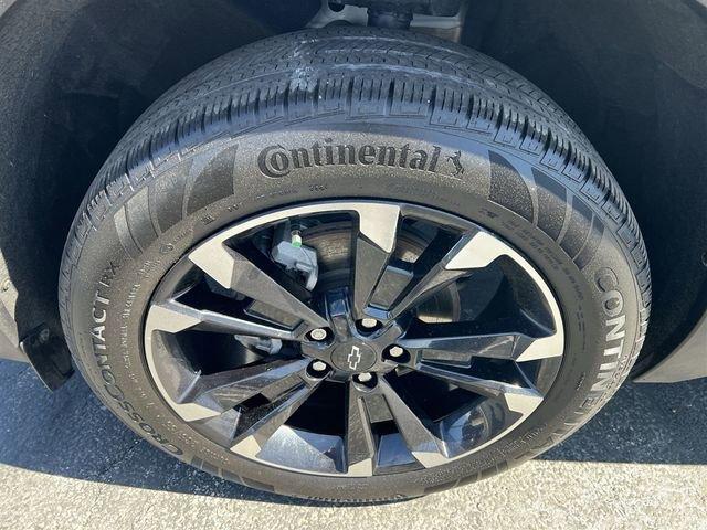 used 2025 Chevrolet Equinox car, priced at $30,676