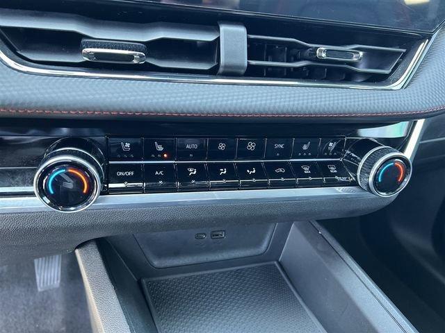 used 2025 Chevrolet Equinox car, priced at $30,676