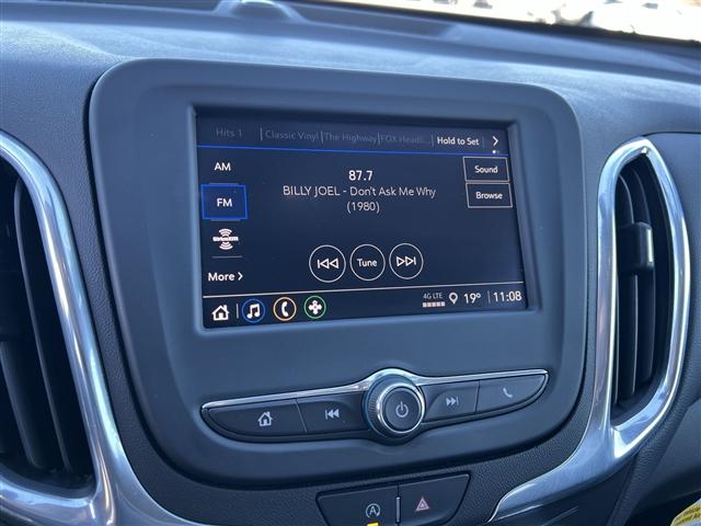 used 2022 Chevrolet Equinox car, priced at $20,670