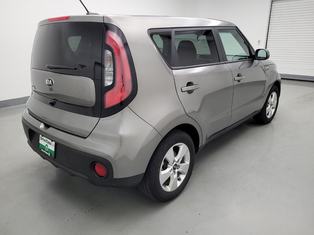 Vin kia soul