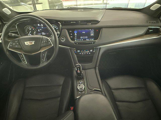 used 2022 Cadillac XT5 car, priced at $32,222