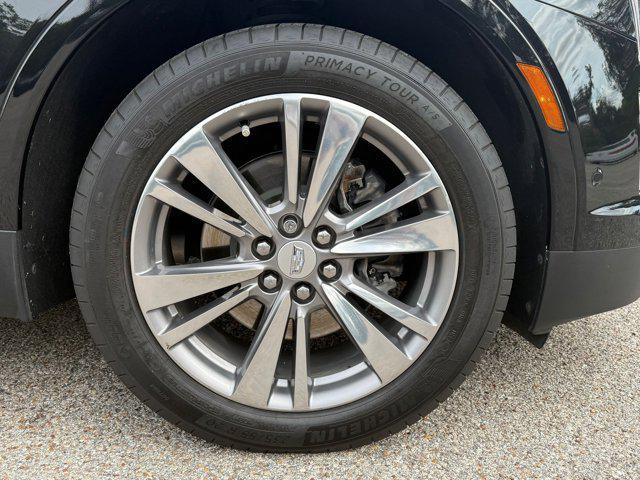used 2022 Cadillac XT5 car, priced at $32,222