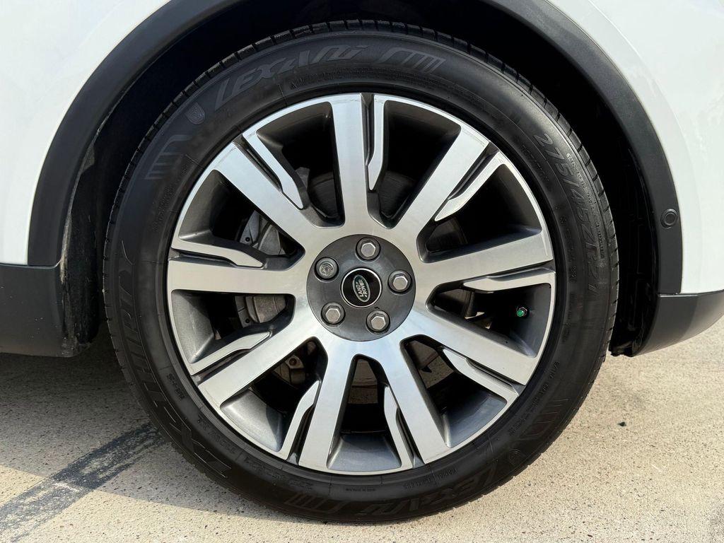 used 2018 Land Rover Discovery car, priced at $15,224