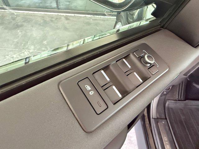 used 2020 Land Rover Discovery car, priced at $23,224