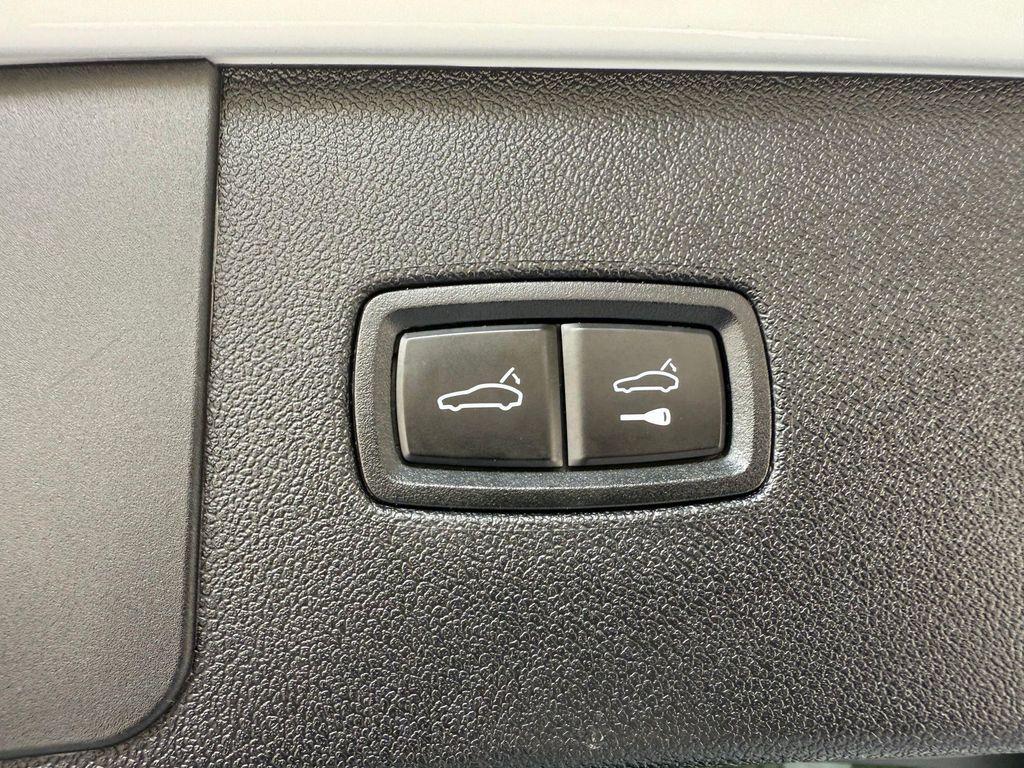 used 2020 Porsche Cayenne car, priced at $33,224