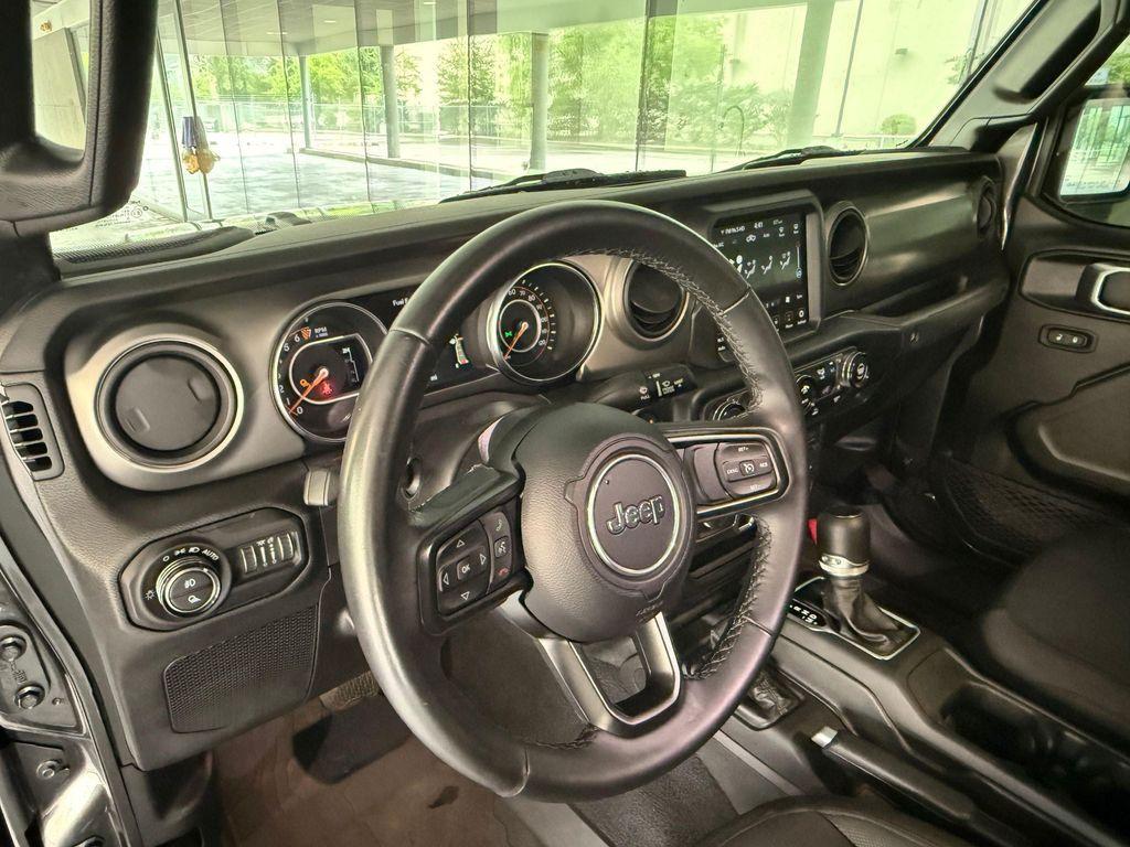 used 2021 Jeep Gladiator car, priced at $29,221