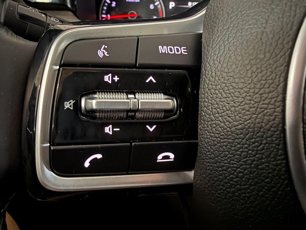 used 2023 Kia Sorento car, priced at $31,224