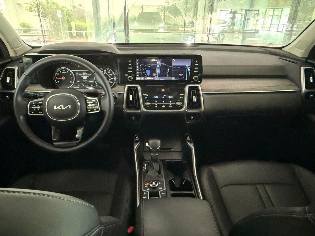 used 2023 Kia Sorento car, priced at $31,224