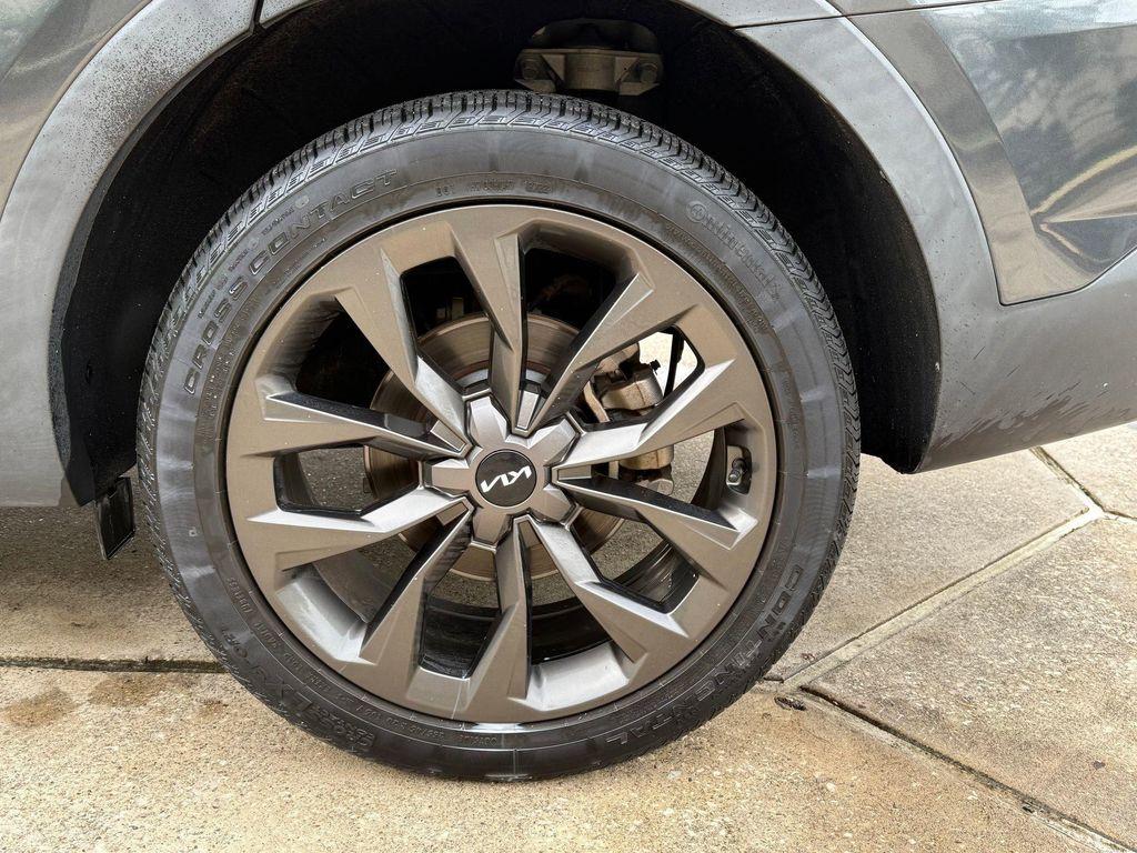 used 2023 Kia Sorento car, priced at $31,224