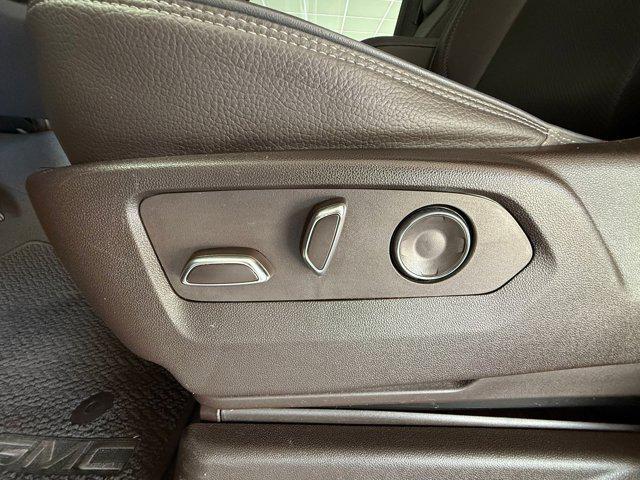 used 2021 GMC Yukon car, priced at $48,224